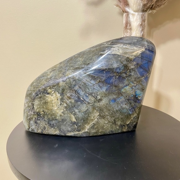 Huge 7+ Pound Labradorite Crystal Free Form with Electric Blue Flash - Picture 9 of 10
